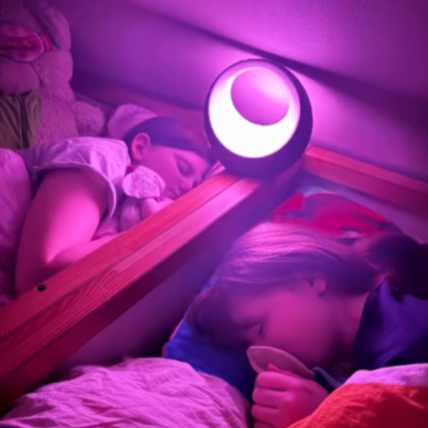 What to do if your baby cries in the middle of the night